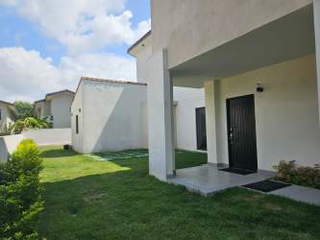 House / Villa for Rent in Howard - 3 bedrooms