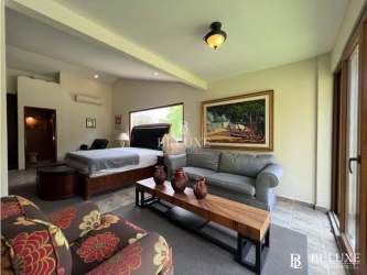 Guest house with bedroom Coronado Country Club Panama real estate