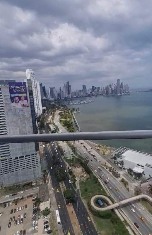 Contemporary studio apartment with kitchenette in PH The Sands Avenida Balboa Panama