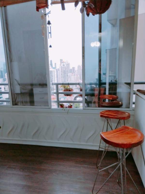Private balcony with city views in PH Majestic Garden Edison Park Panama