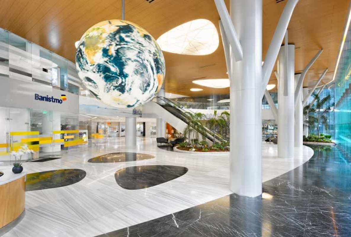 Corporate unfinished office floor with city views in Financial Park Tower Costa del Este