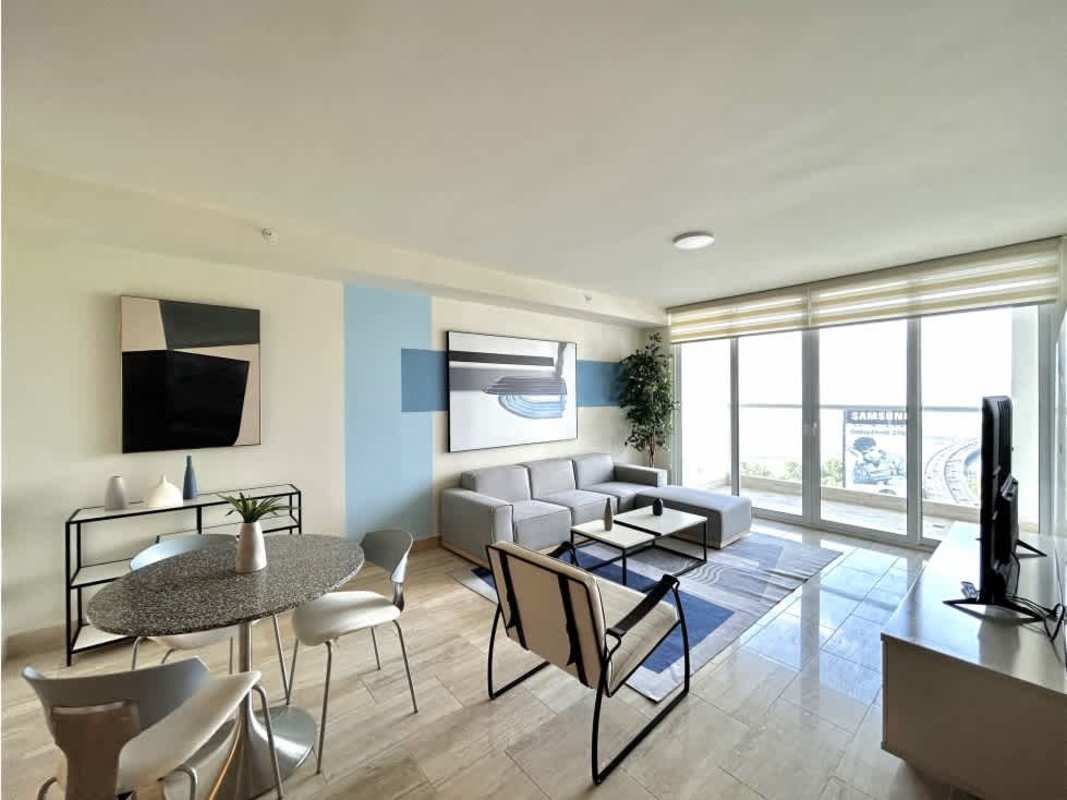 Fully equipped enclosed kitchen with granite countertops PH Regent Costa del Este Panama City