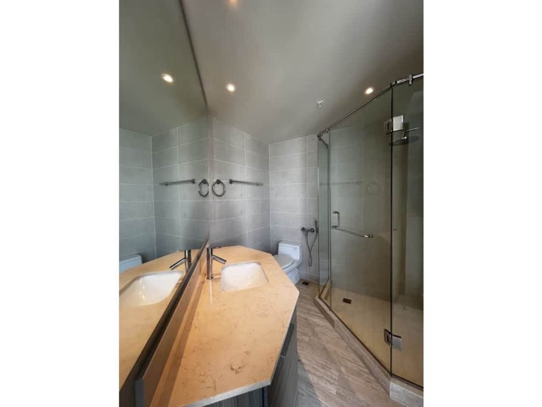 Modern bathroom marble countertop glass shower PH Regent Panama