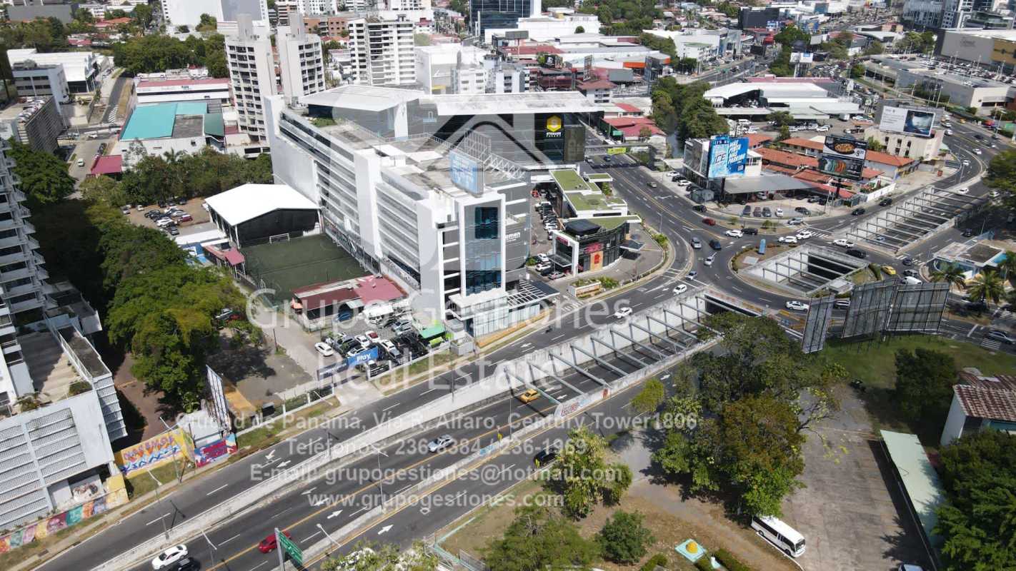 Vacant commercial land parcel on bustling Via Israel ready for custom business Panama City