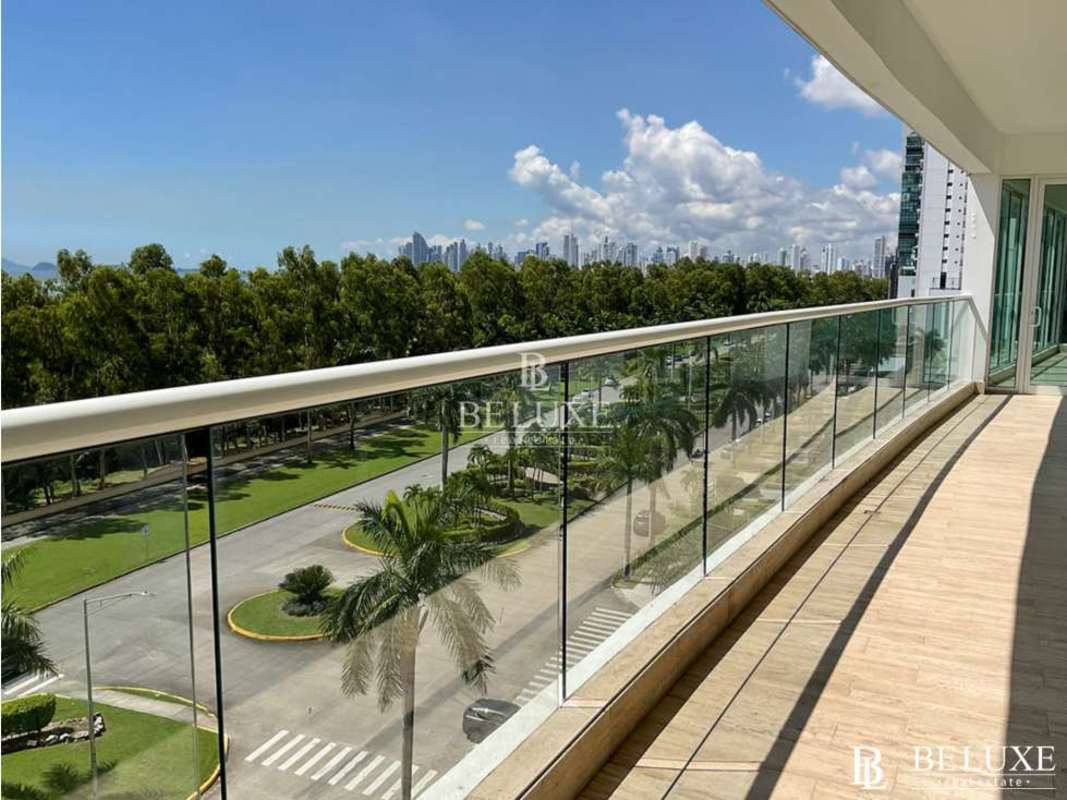Expansive balcony offering stunning ocean and skyline views at PH Marea II