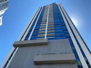 Apartment for Sale in San Francisco - 3 bedrooms