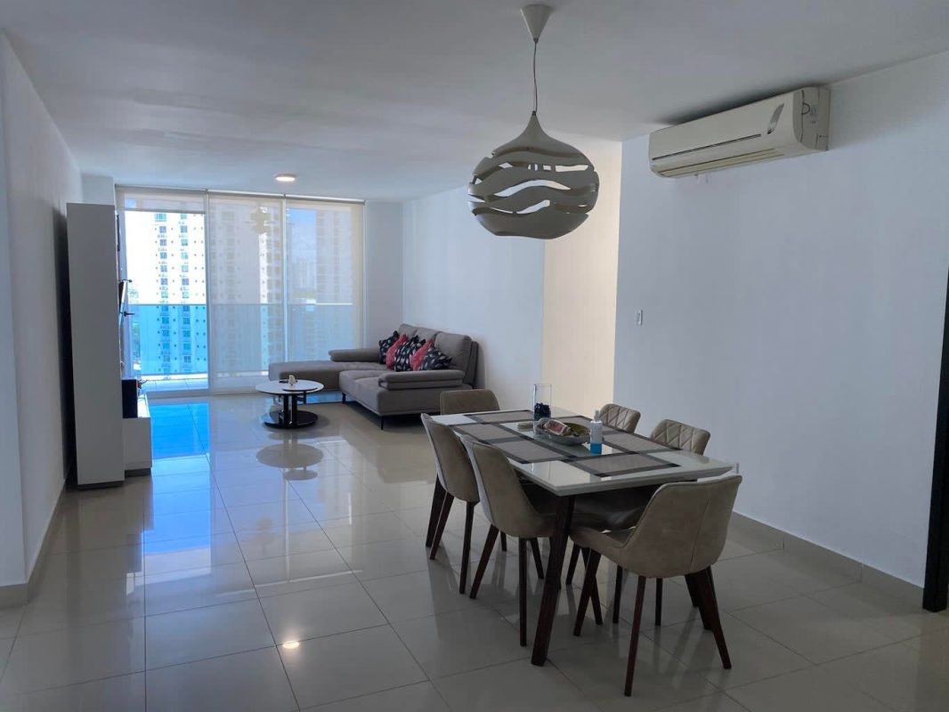 Balcony with glass railings panoramic city and ocean view PH Waterfalls San Francisco Panama