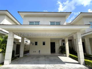House for Sale in Altos de Panamá - 3 bedrooms