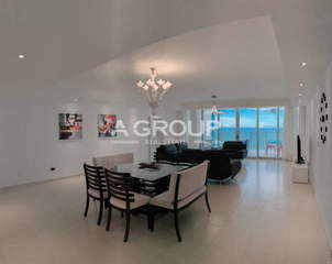 Condominium Apartment for Sale in Marbella - 3 bedrooms