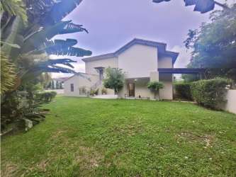 Clubhouse area with semi-Olympic pool, kids pool, leisure pool in PH Nativa Panama Pacifico