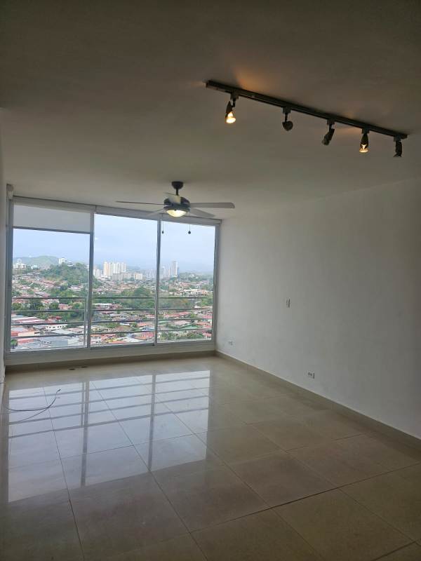 Master bedroom large windows city skyline porcelain floors PH Dos Mares Panama