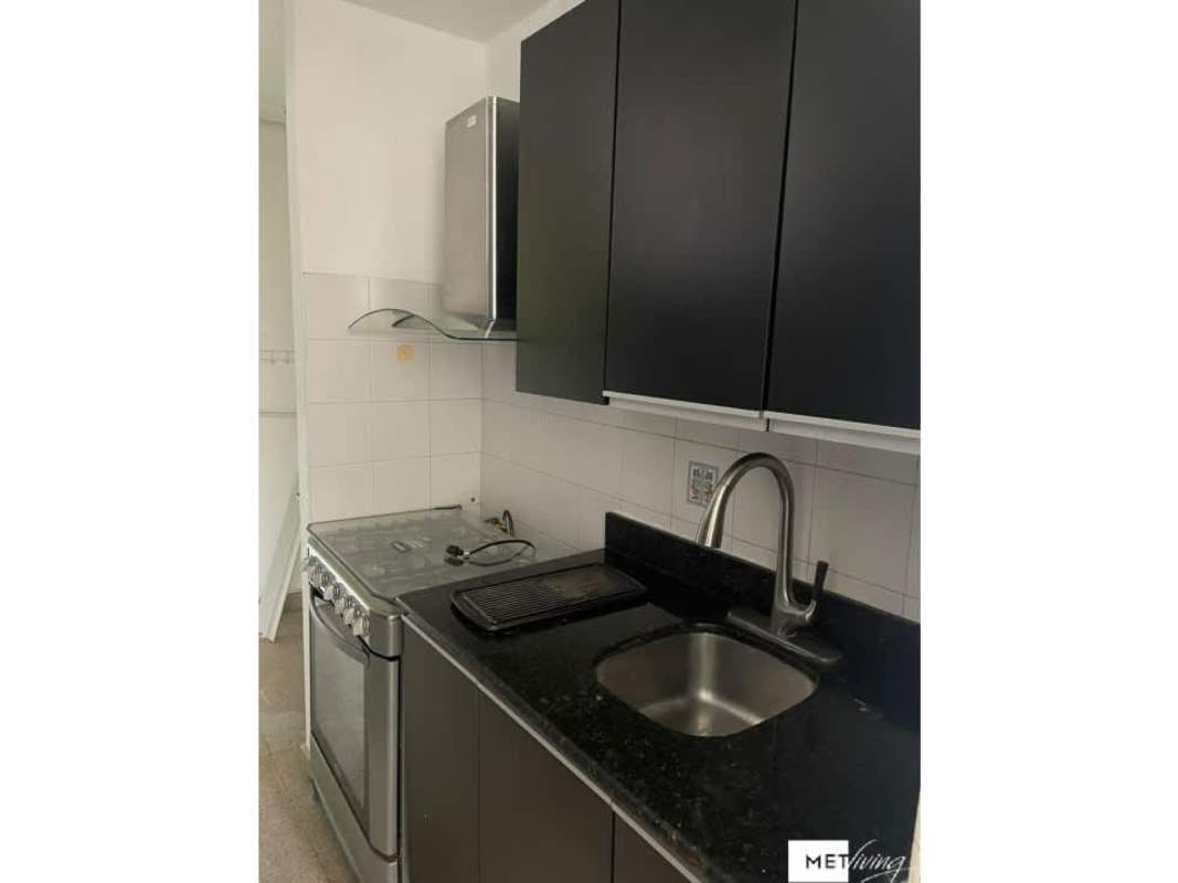 Compact kitchen with granite countertop, sink and stove PH Don David in Santa Elena Panama City