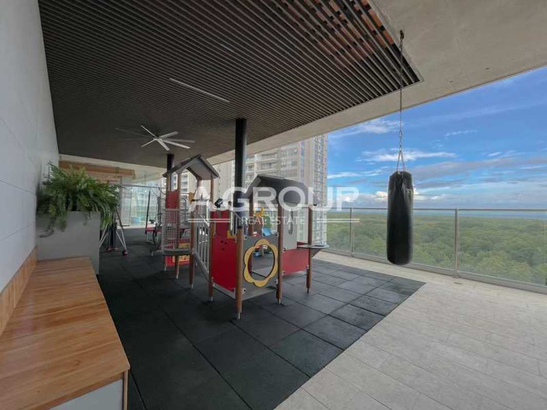 Spacious bedroom with ensuite bathroom and balcony at PH Allegra Panama City