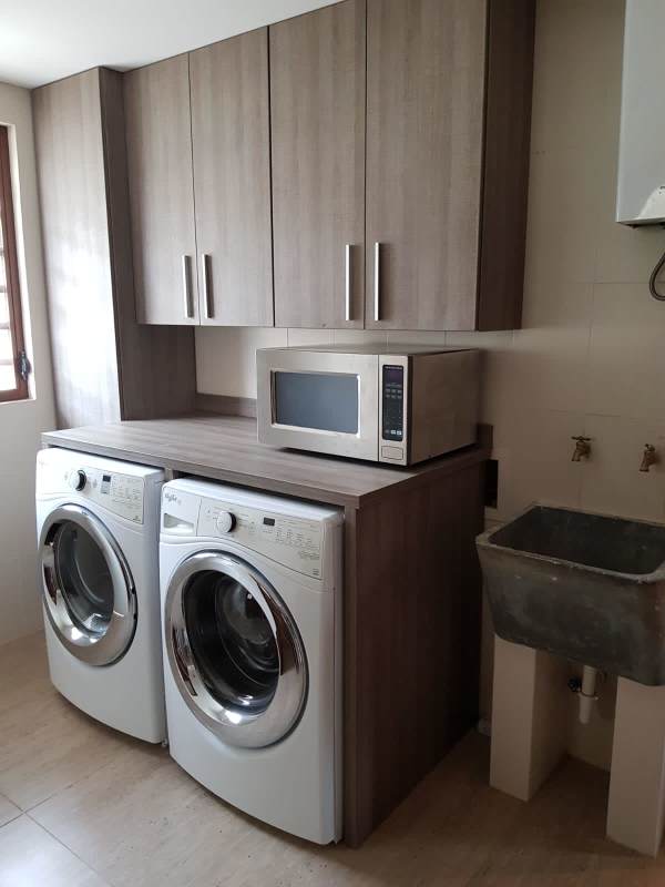 Minimalist design bedroom with balcony access Panama Senderos de Cruces