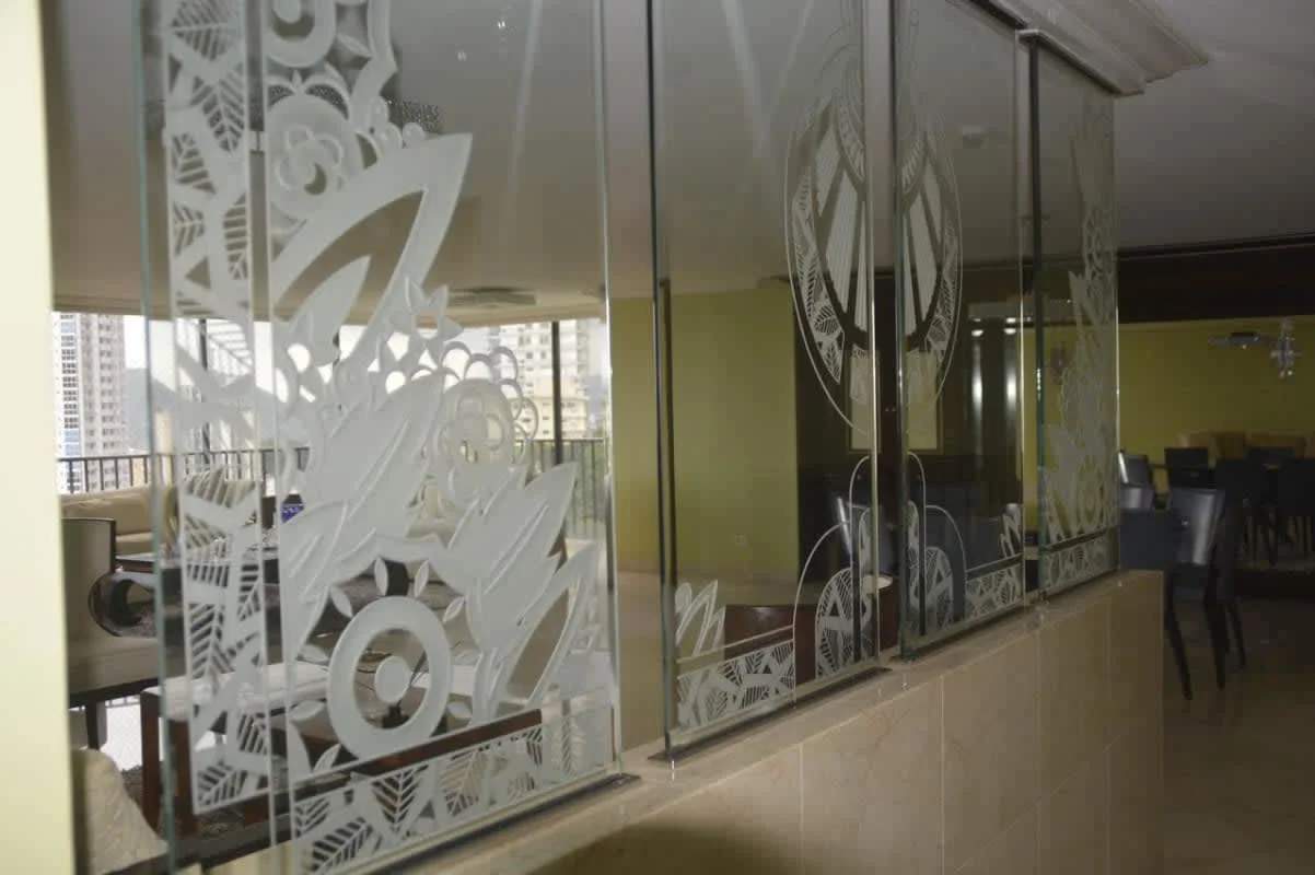 Master bathroom with double sinks, granite counters, modern fixtures in PH Alcazar La Cresta