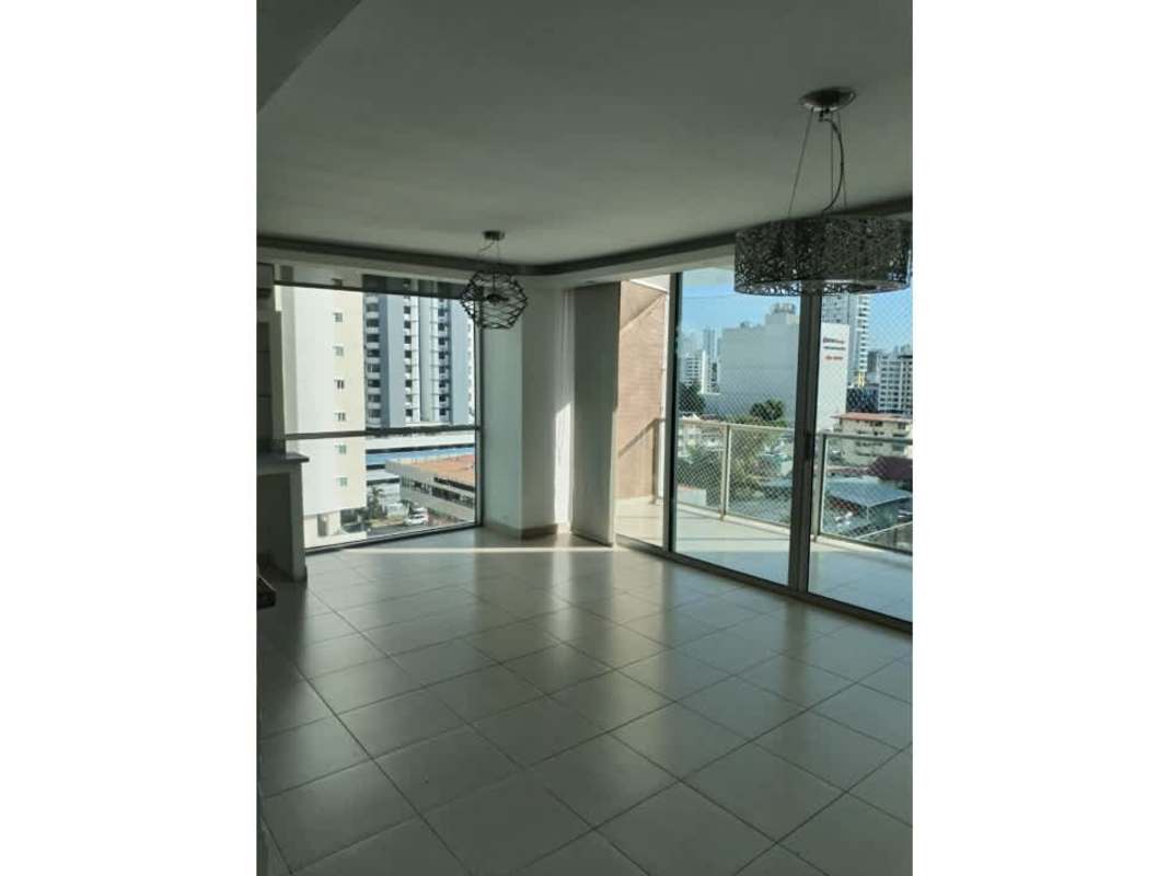 Infinity swimming pool outdoor deck amenities Tao Tower San Francisco Panama for sale