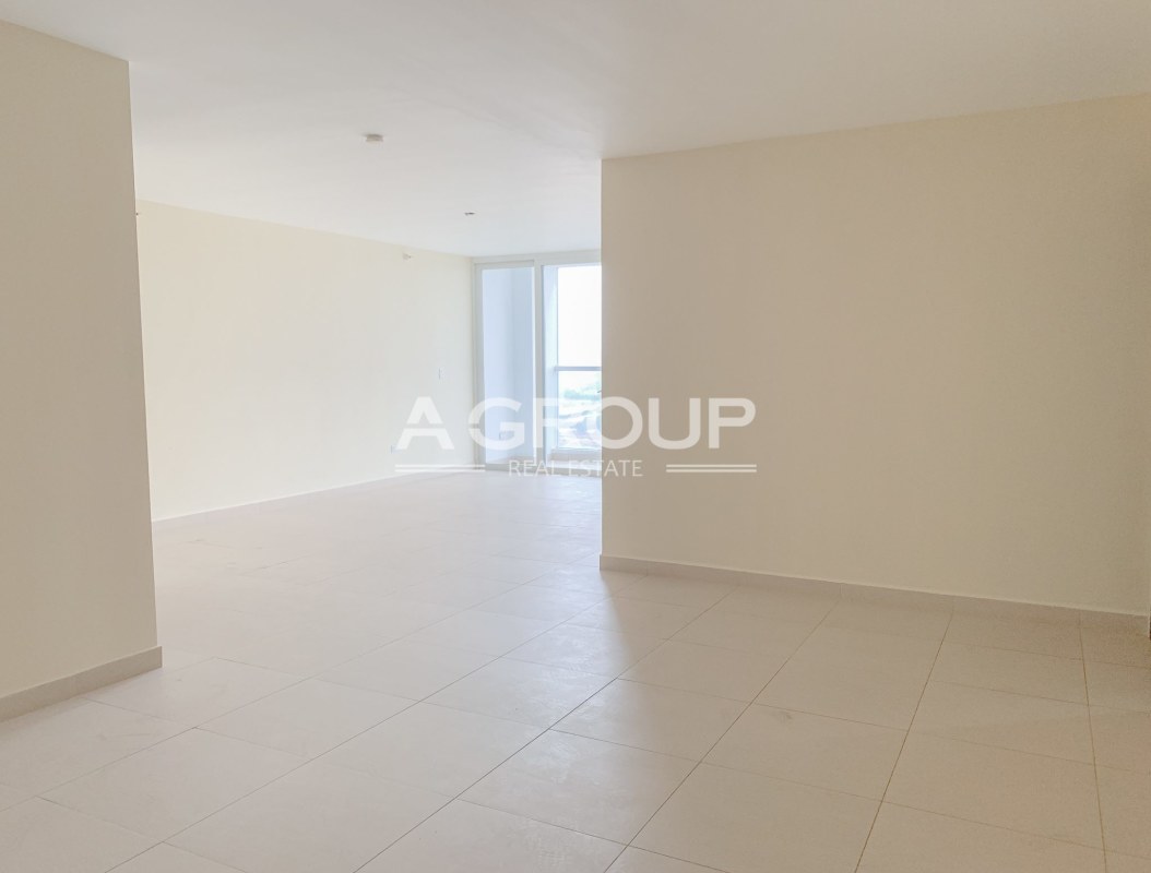 Closed kitchen with granite countertops, large window at PH Country Club Costa del Este Panama