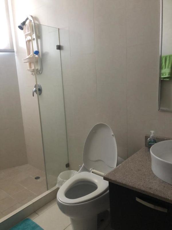 Spacious master bedroom with panoramic sea view, walk-in closet and ensuite bath PH Pearl at the Sea Costa del Este