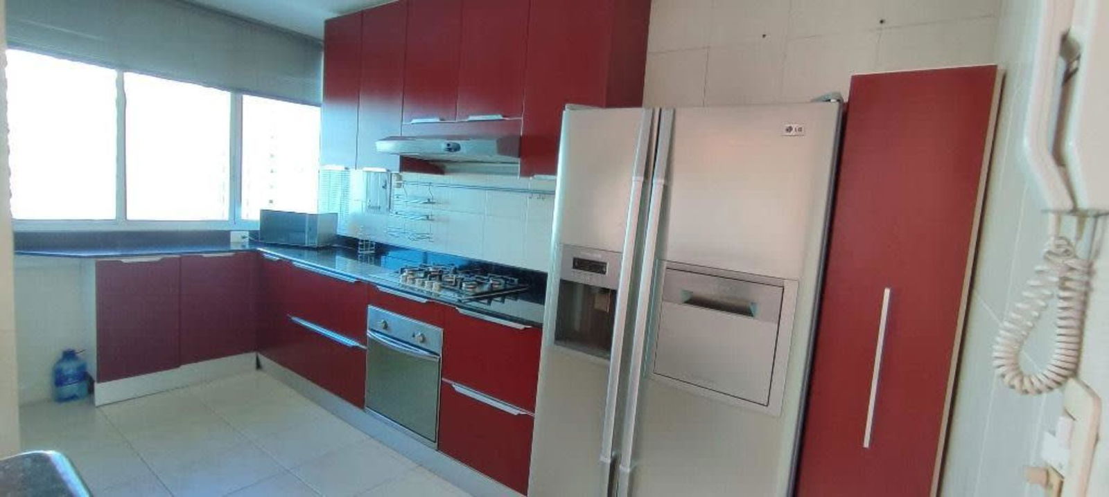 Open kitchen and dining concept with breakfast island PH Palma de Mallorca San Francisco Panama City