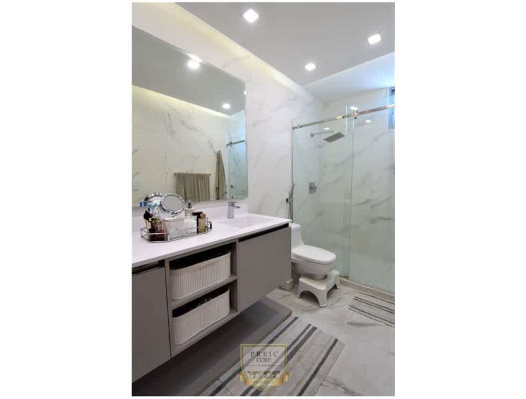 Luxurious social lounge with lounge seating and games PH Altamar Coco del Mar