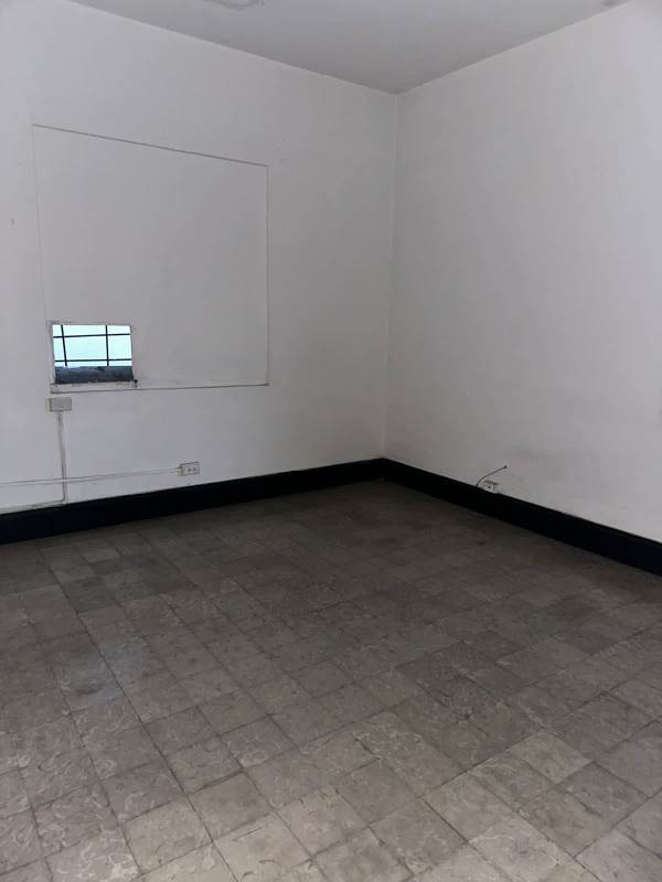 Main door entrance with windows and tile flooring commercial space La Cresta Panama