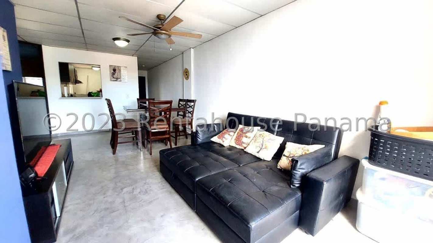 Bright 2BR Apartment in PH Miraflores View Betania