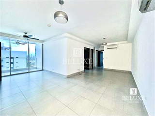 Apartment for Sale in San Francisco - 3 bedrooms