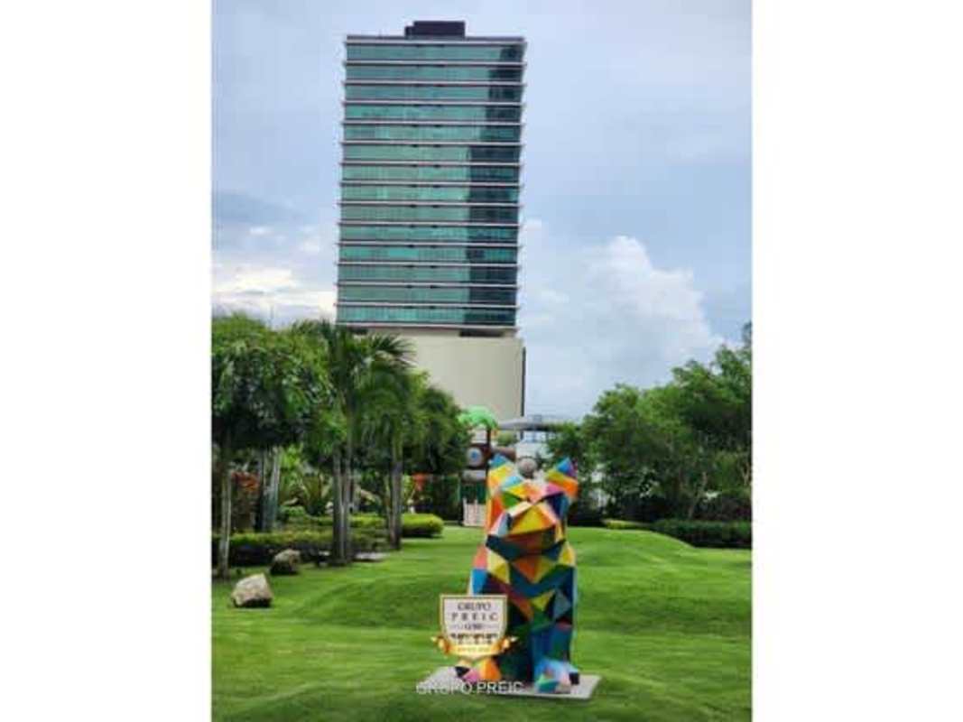 High-rise luxury condo with sculpture garden at PH Regent, Costa del Este Panama