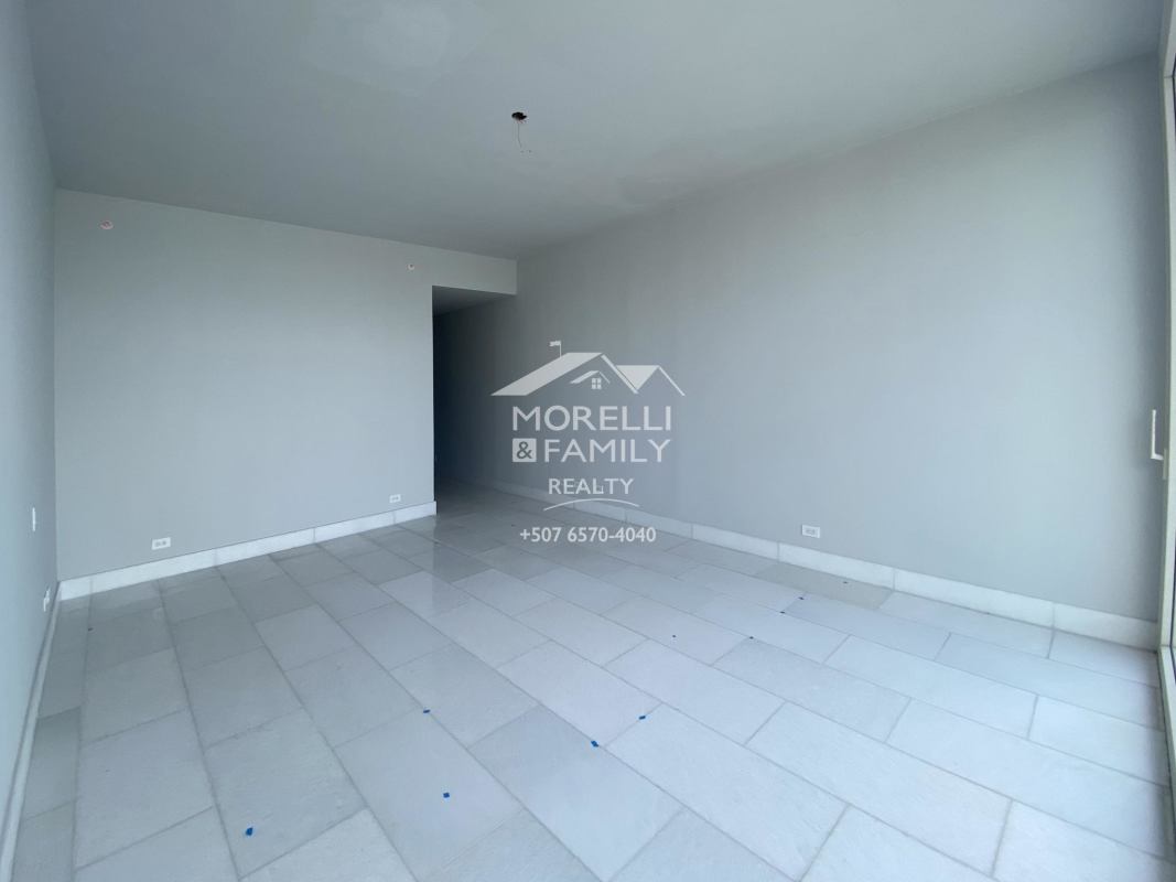 Large curved balcony with ocean bay views in luxury condo for sale at The Towers Punta Paitilla Panama