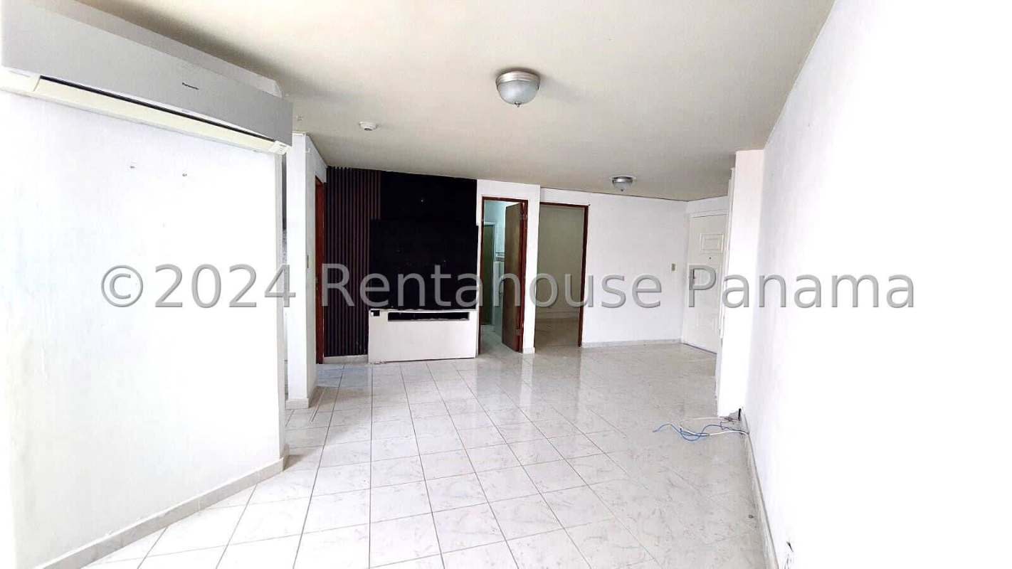 Compact updated bathroom with glass shower door, vessel sink, tile accents, PH Parque del Este Juan Diaz Panama