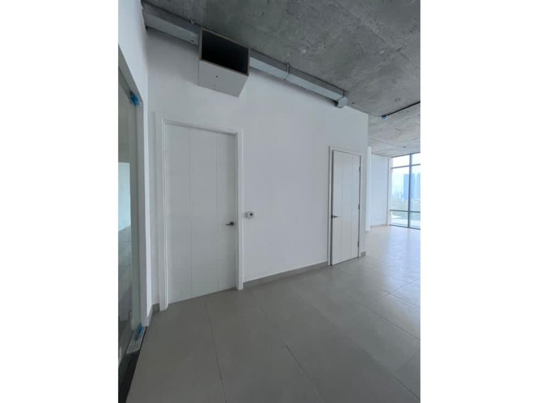 Corporate office panoramic windows with Costa del Este skyline in PH Financial Park Panama