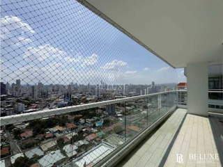 Apartment for Sale in San Francisco - 3 bedrooms