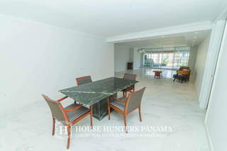 Apartment for Sale in Punta Paitilla - 4 bedrooms