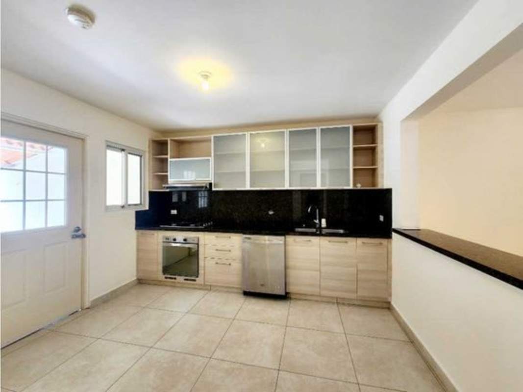 Spacious master bedroom with private balcony and split AC PH Versalles Costa Sur Panama