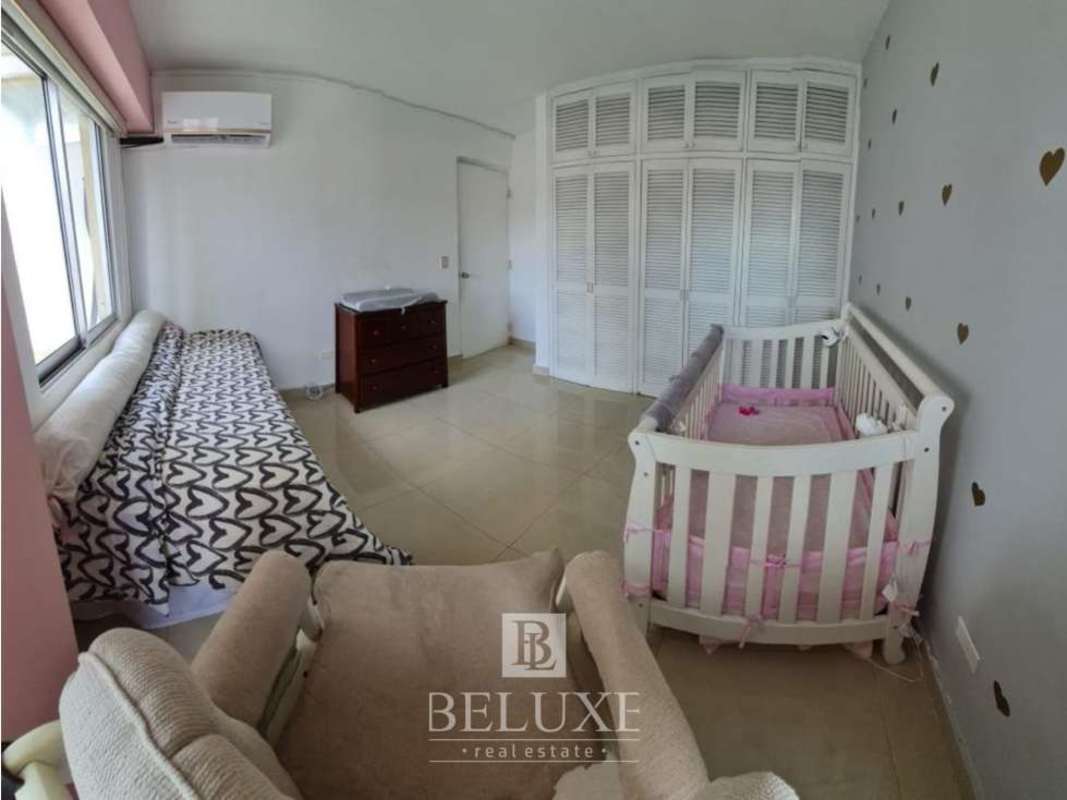 Second bedroom with large window and closet PH Las Perlas in Punta Paitilla Panama City