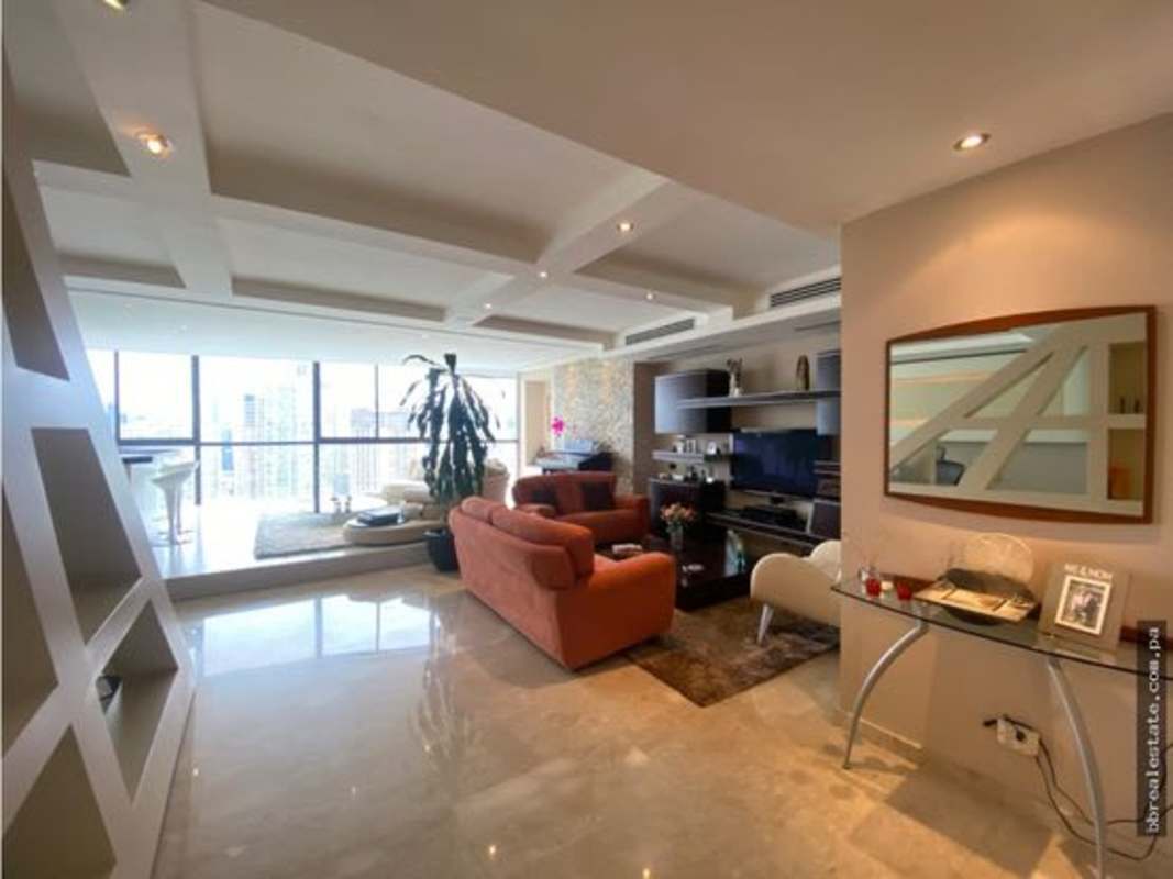 Spacious bedroom with marble flooring, view balcony in luxury condo Golden Palace Punta Paitilla Panama