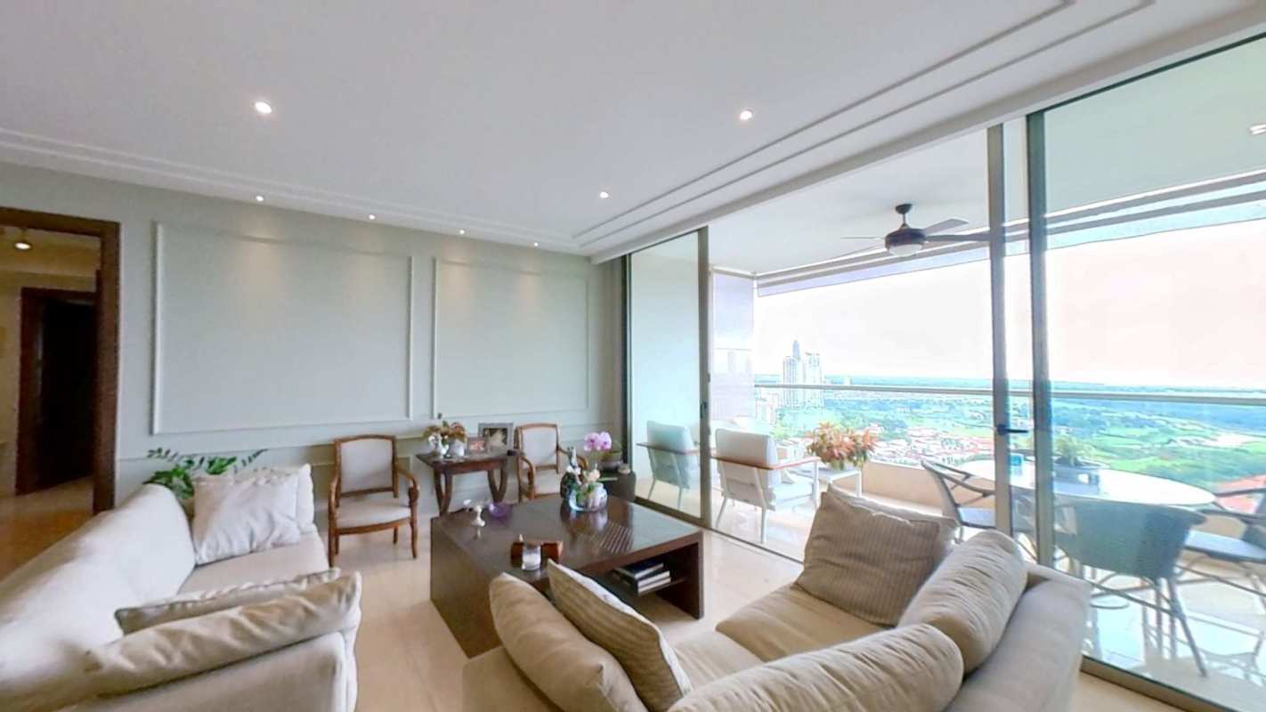 Luxury 3BR Apartment Golf View Santa María Greenview