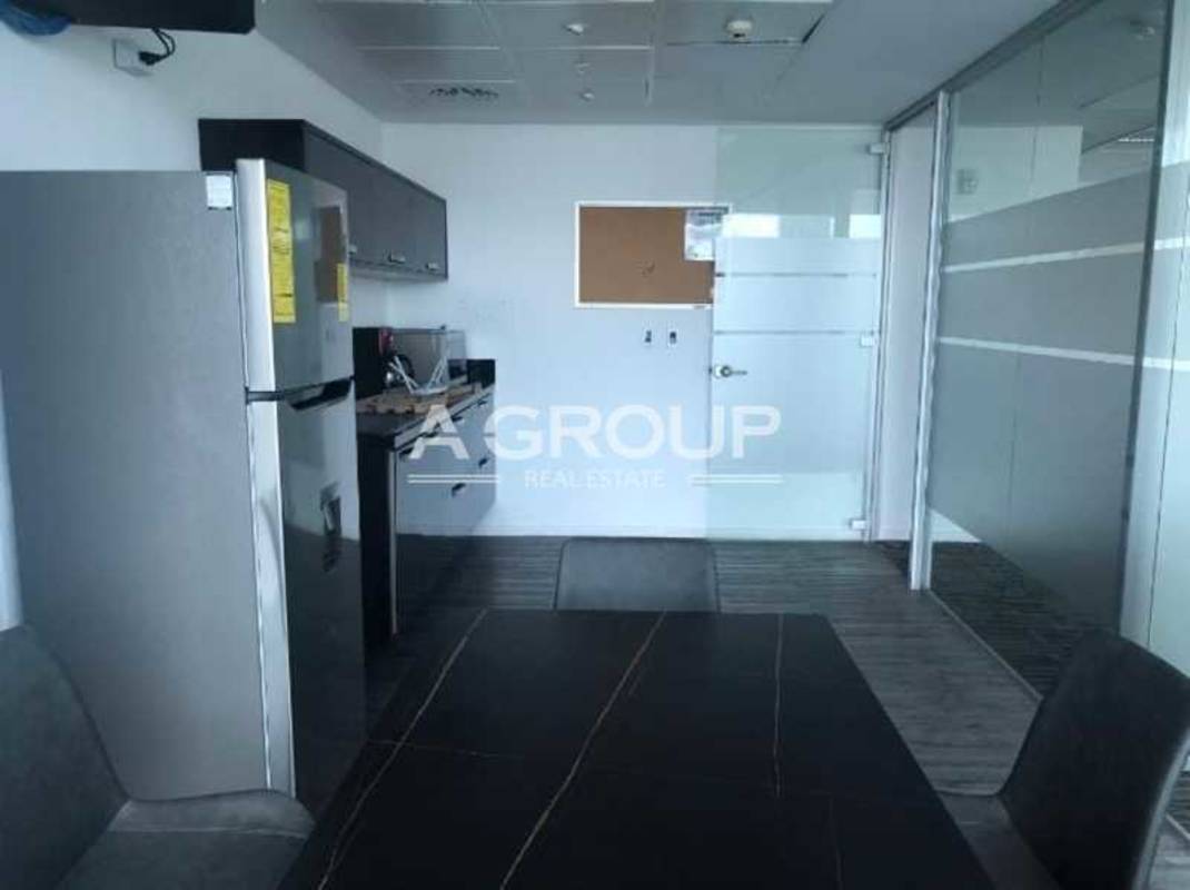 Bright meeting area with skyline views at Oceania Business Plaza Punta Pacífica