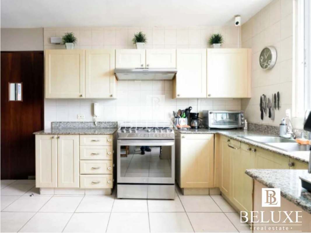 Colorful kids bedroom spacious modern PH Bahía Obarrio Panama City