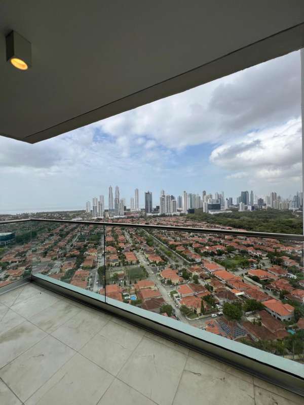 Large balcony overlooking golf course and Panama skyline in PH The Colonial Santa Maria