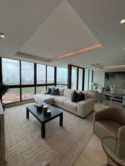 Apartment for Sale in Santa Maria - 4 bedrooms