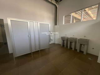 Warehouse for Rent in 24 de Diciembre - 0 bedrooms