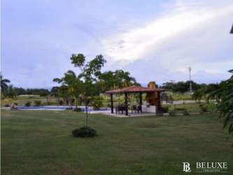 Beachfront 3BR Condo with Terraces in Vistamar Golf Marina