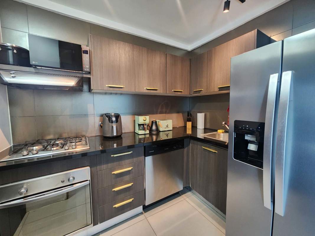 Rooftop infinity pool overlooking Panama Bay and skyline PH Yacht Club