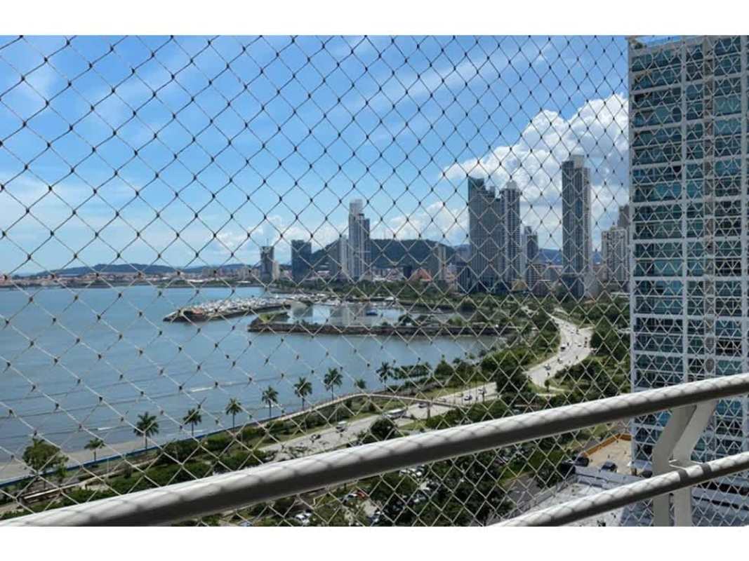 Spacious master bedroom with wood floors and ensuite bathroom PH Los Delfines Panama City