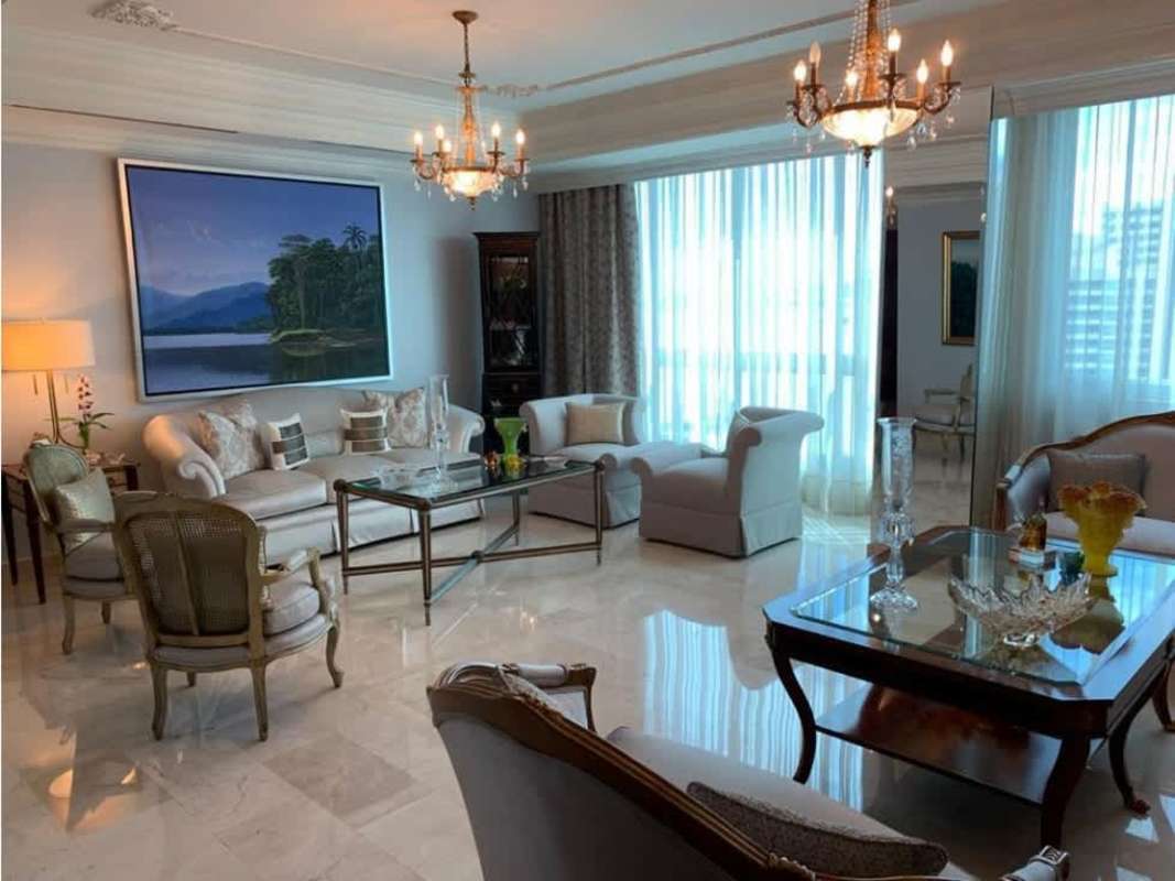 Formal dining area with panoramic city views and elegant finishes PH Bahia Esmeralda Marbella