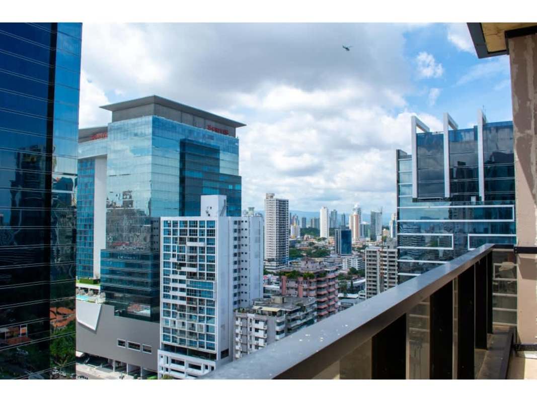 Rooftop swimming pool area with Panama City skyline views PH Downtown Obarrio