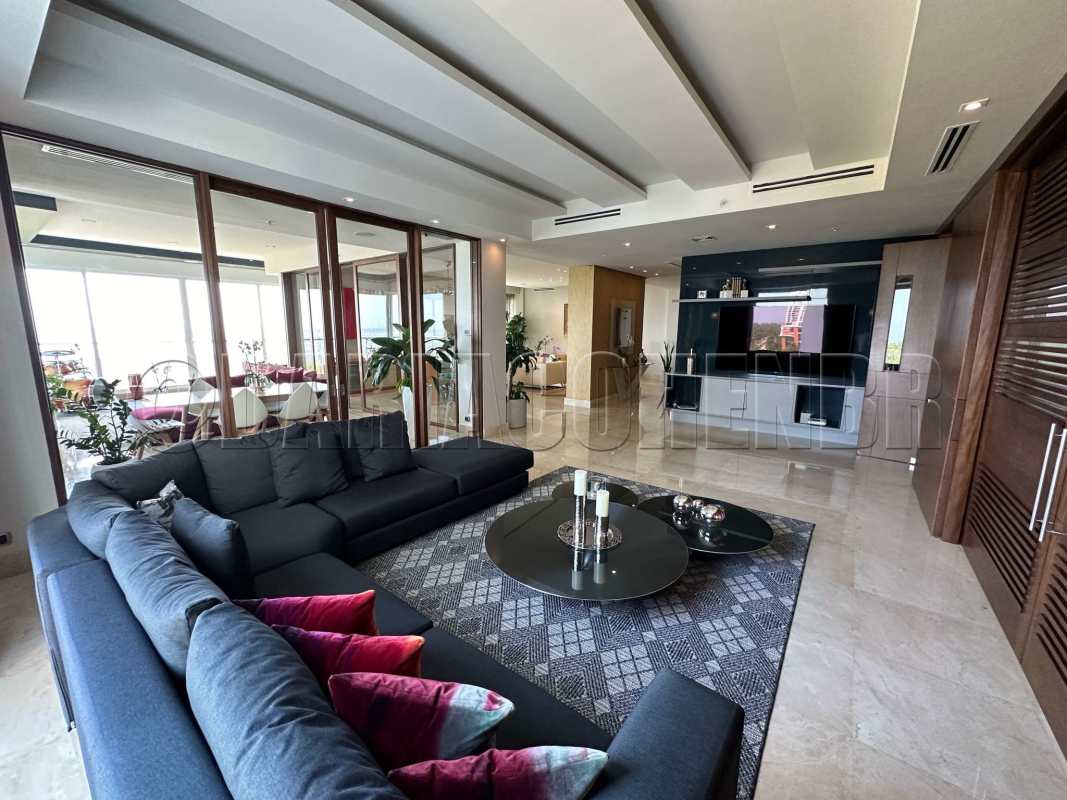 Spacious granite countertop kitchen with stainless appliances PH Marea Costa del Este