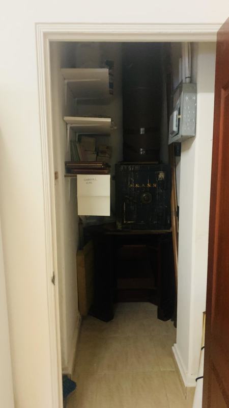 Interior office with tiled floors and white walls at PH Edificio 13 Albrook available for rent