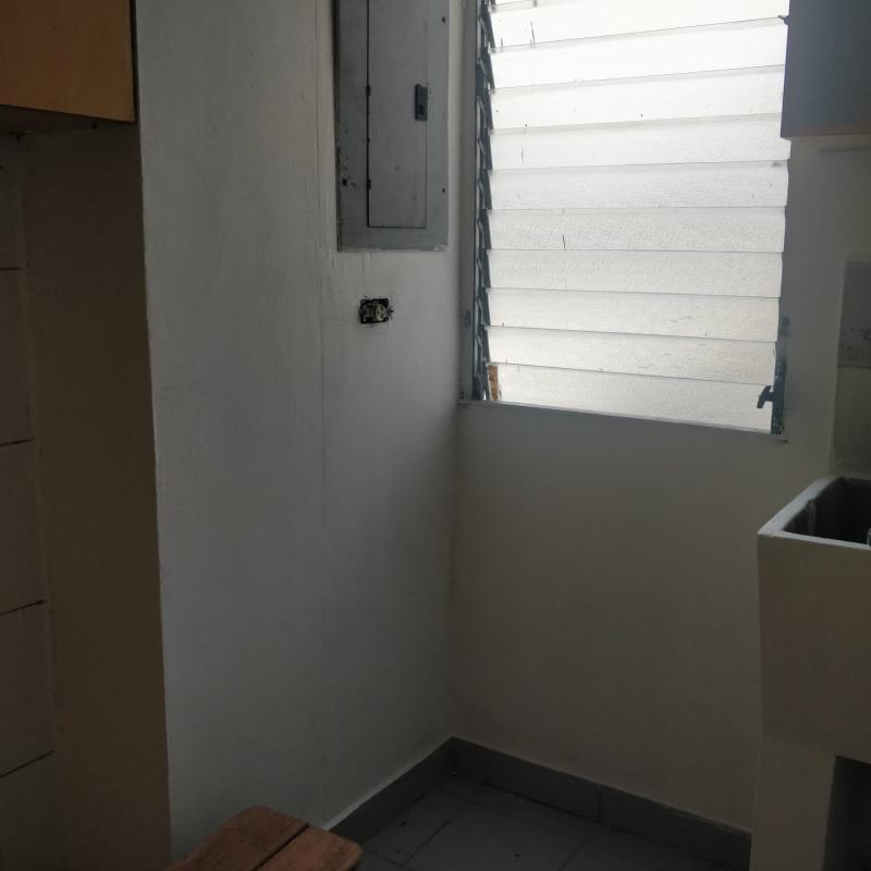 Bedroom with natural light, tile flooring, closet space in PH Montana Parque Lefevre Panama